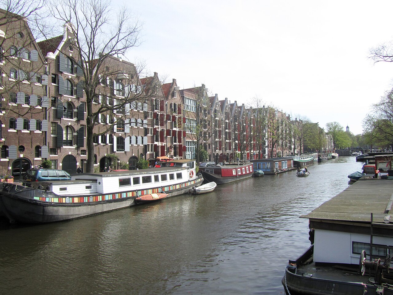 Canal houses along Brouwersgracht in Amsterdam